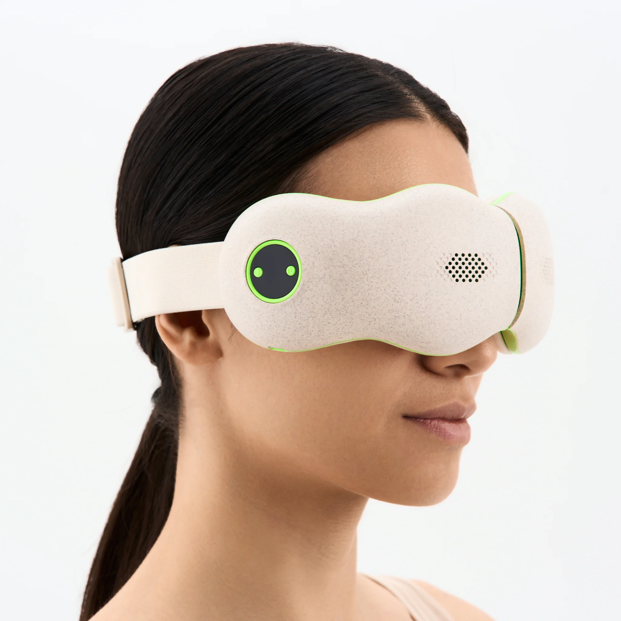 GESS Tinto Eye Massager — EMS & Heat Therapy (2) GESS Tinto Eye Massager — EMS & Heat Therapy (2)